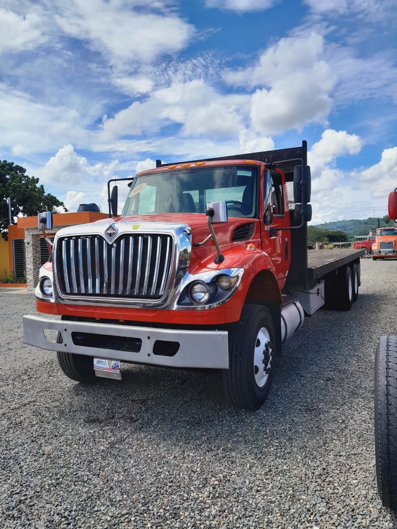 camiones y vehiculos pesados - INTERNATIONAL WORKSTAR 7400 año 2015 4