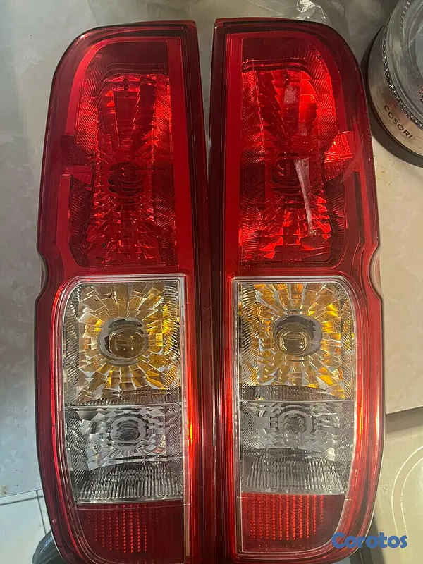 accesorios para vehiculos - Vendo NISSAN 2017 FRONTIER Transmisión
 3