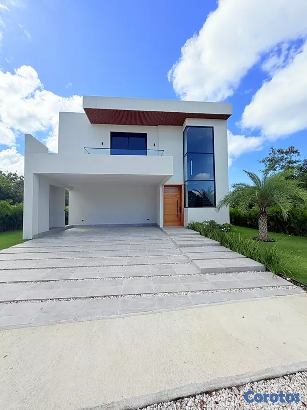 casas vacacionales y villas - venta de Villa de lujo con piscina y playa cerca en playa nueva Romana amueblada 2