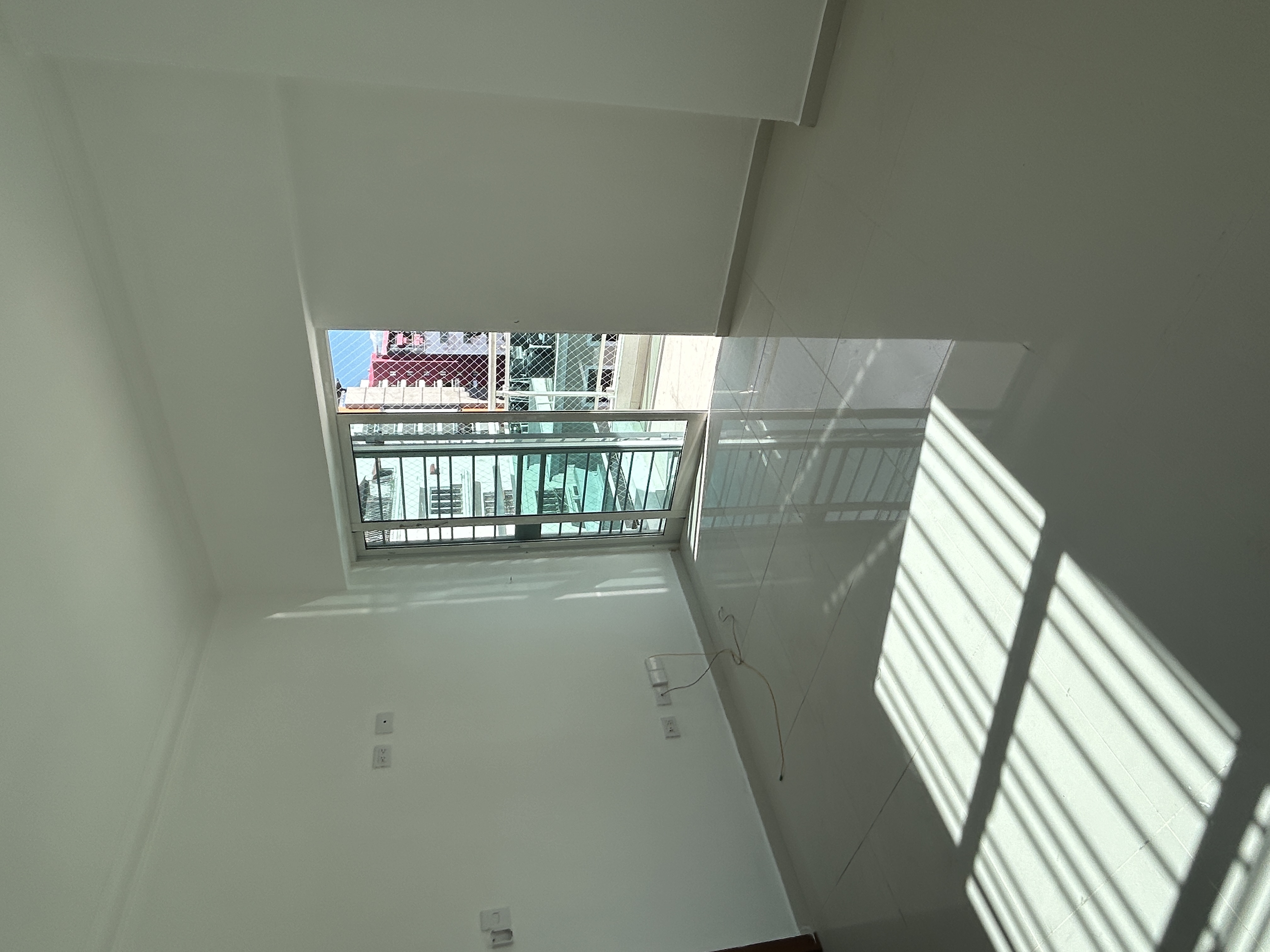 apartamentos - Alquilo en Evaristo Morales a 3 cuadras de acrópol 0