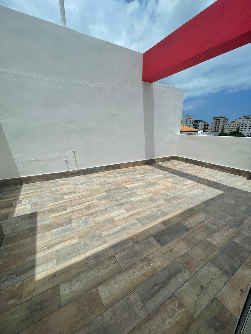 penthouses - Se vende apartamento tipo PH en Bella Vista 6