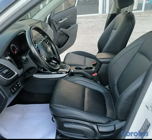 jeepetas y camionetas - KIA SELTOS 2022 BLANCO DIESEL 8