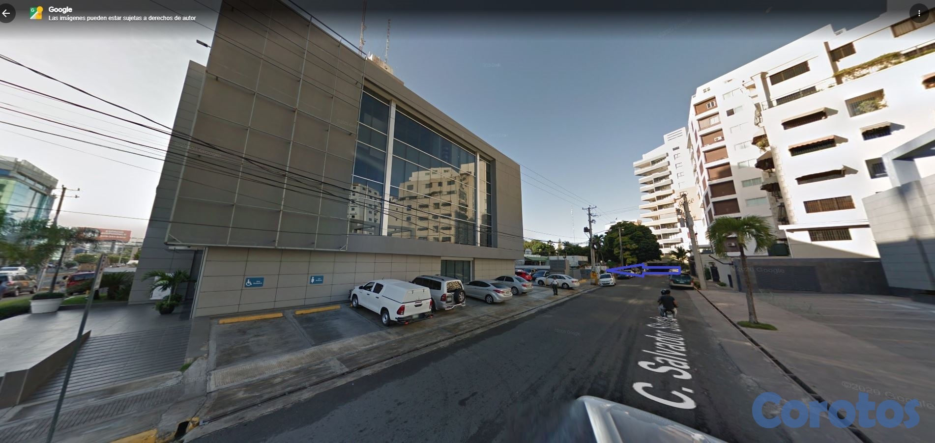 solares y terrenos - Solar en Naco de 1014 metros casi Tiradantes  2