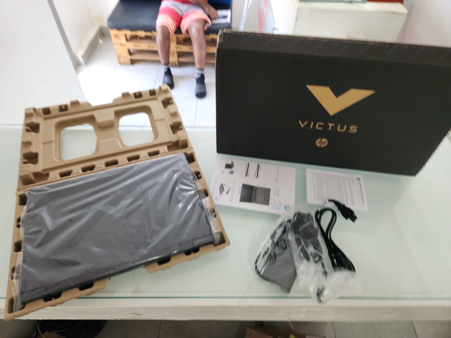 computadoras y laptops - Laptop Gamer HP Victus 15.6 144HZ RTX 2050 8GB DDR5 Ryzen 5 7th 512GB SSD NUEVAS