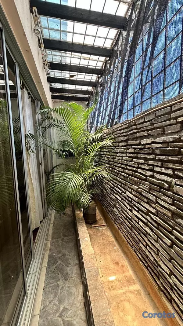 otros inmuebles - Hotel for Sale + Independent Apartment zona coloni 6