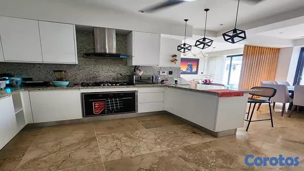 casas - Vendo amplia casa en Arroyo Hondo viejo 317 m2 , 2 niveles 9