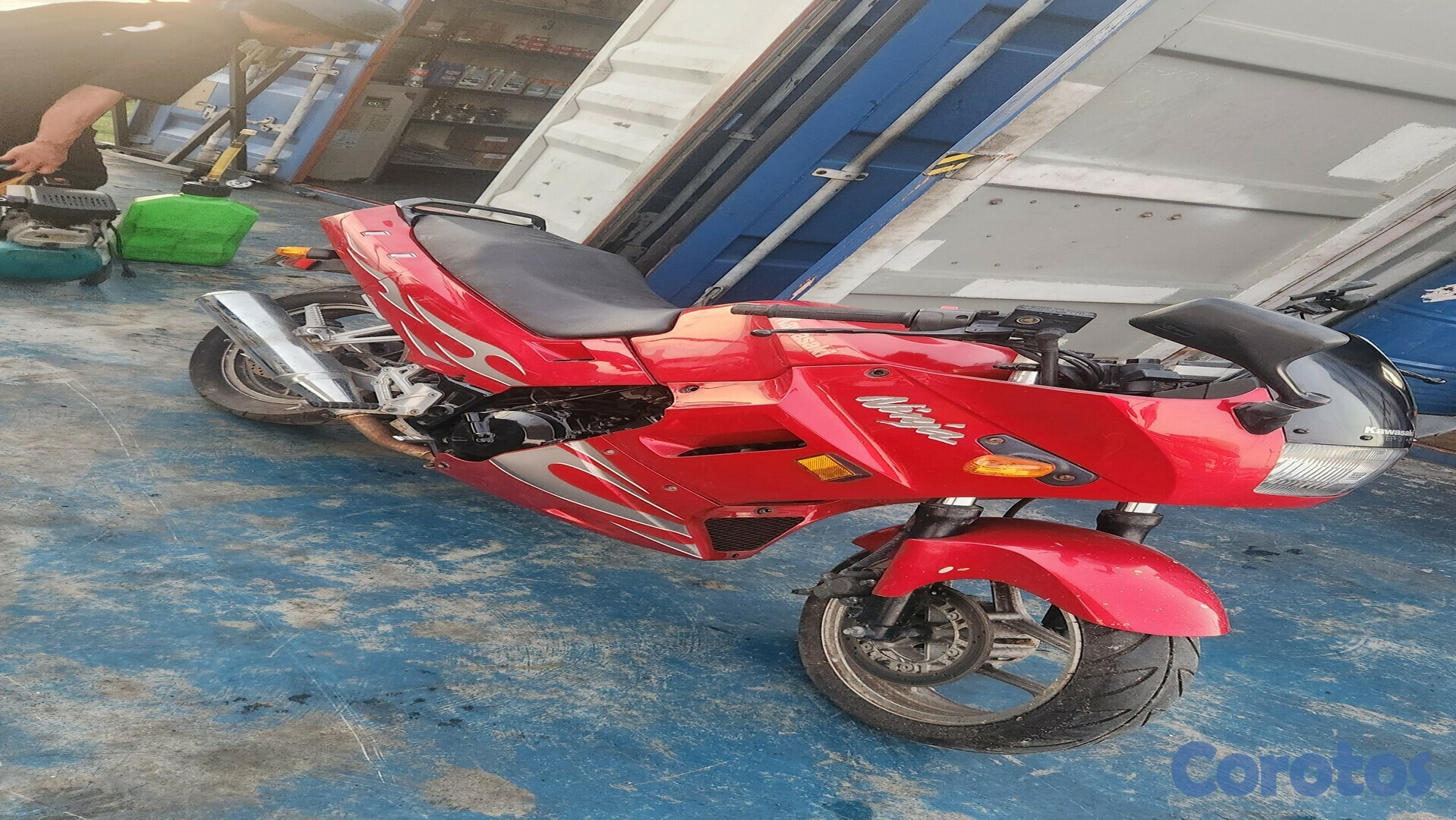 motores y pasolas - Kawasaki Ninja 250 - 2006 - Tiene matrícula 
 2