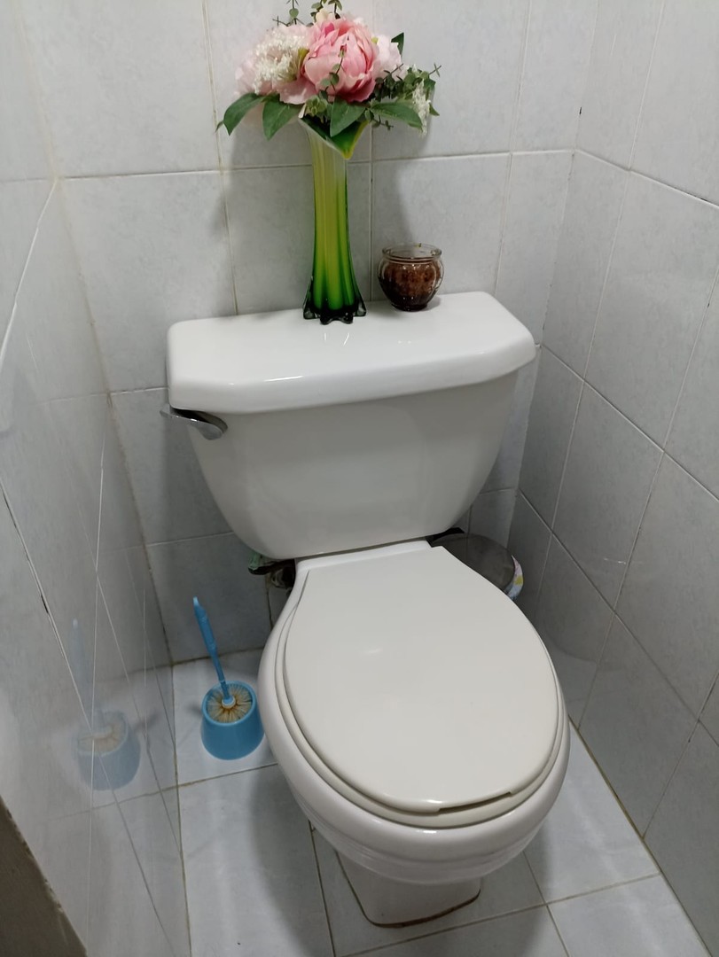 casas - VENDO CASA DE DOS NIVELES EN LA URBANIZACIÓN TROPICAL.AV. INDEPENDENCIA KM 71/2 5