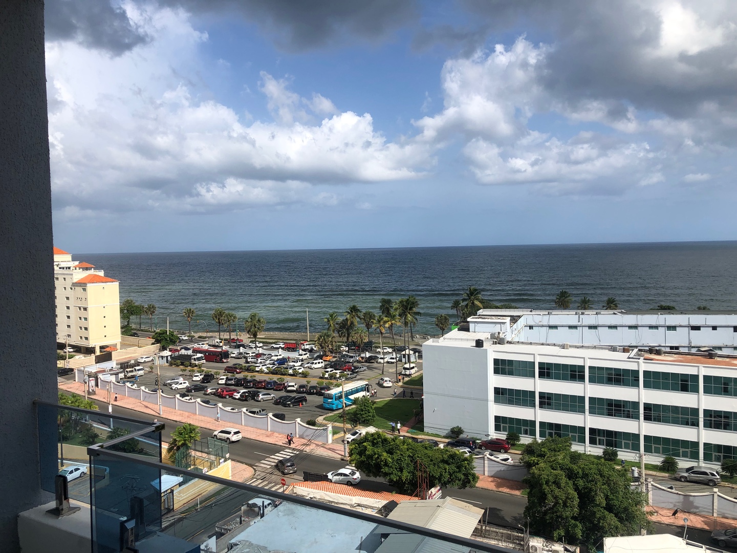 casas - Apartamento con vista al Mar, en Santo Domingo