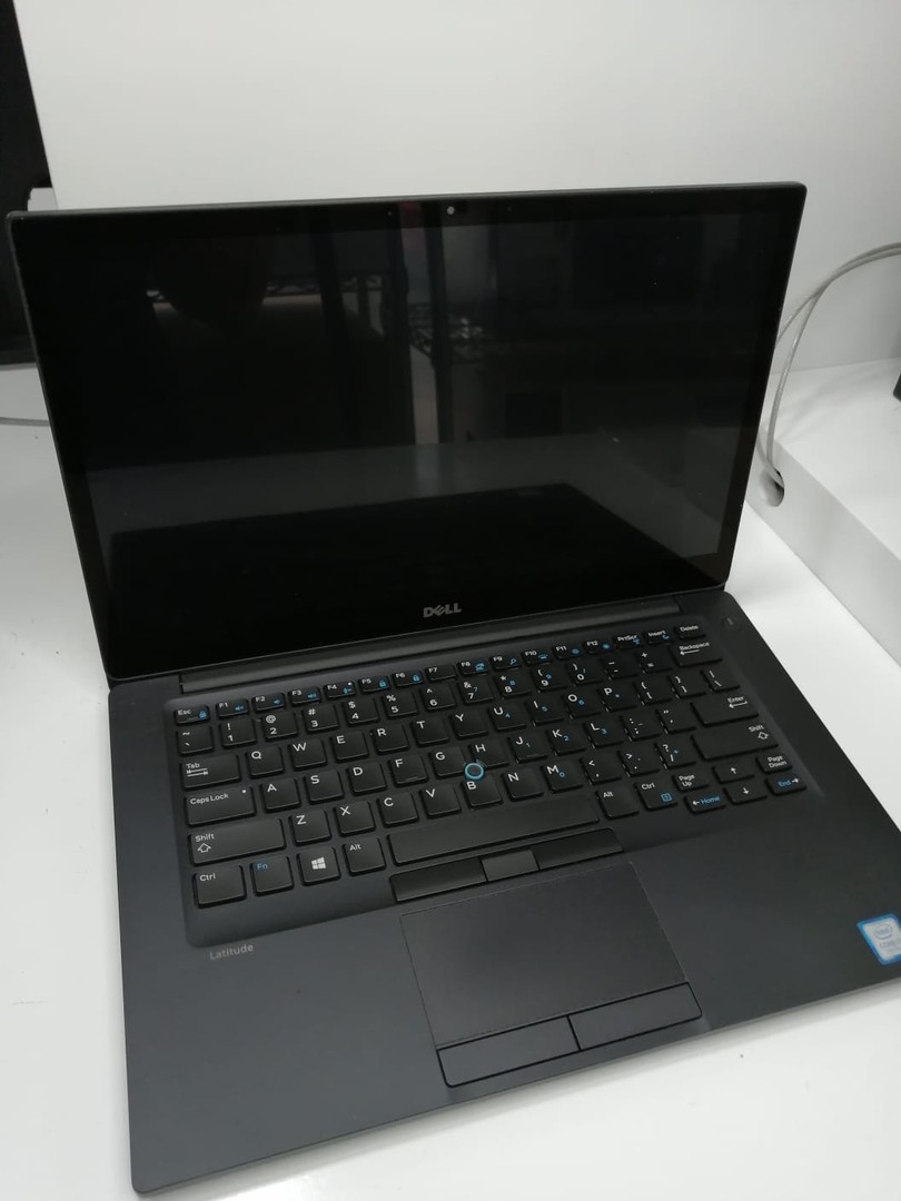 computadoras y laptops - Laptop Dell Latitude 7480 - Core i7-7600U - 8GB - 512GB SSD - Touch
