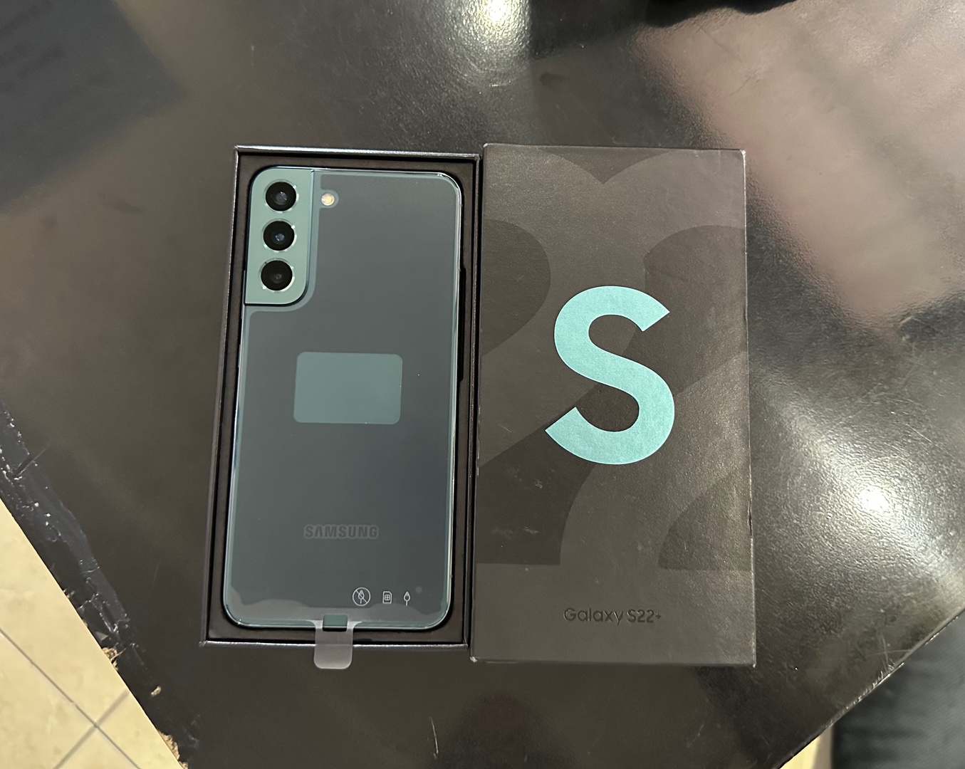 celulares y tabletas - Vendo Samsung Galaxy S22 Plus 128GB Green Nuevo , Desbloqueado RD$ 37,500 NEG 1