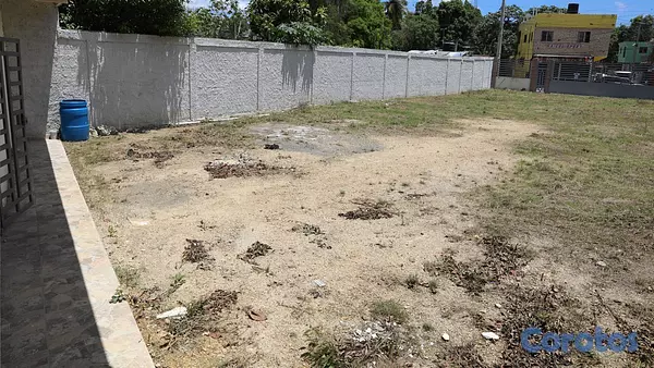 solares y terrenos - TERRENO COMERCIAL 700 MT CON OFICINA 5
