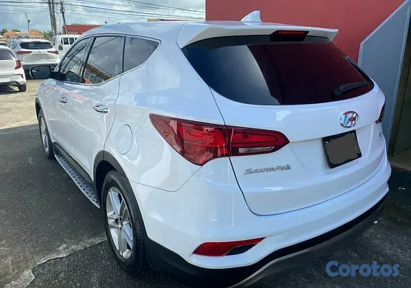 jeepetas y camionetas - 2017 Hyundai Santa Fe  6