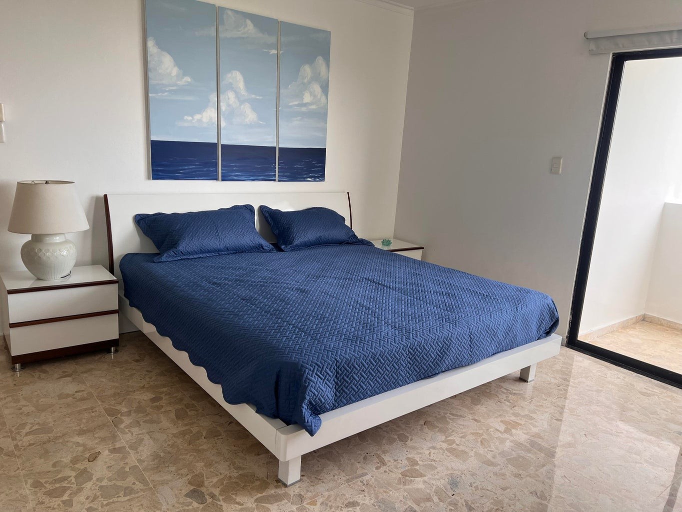 apartamentos - Hermoso apartamento amueblado de tres habitaciones Los Cacicazgos. 8