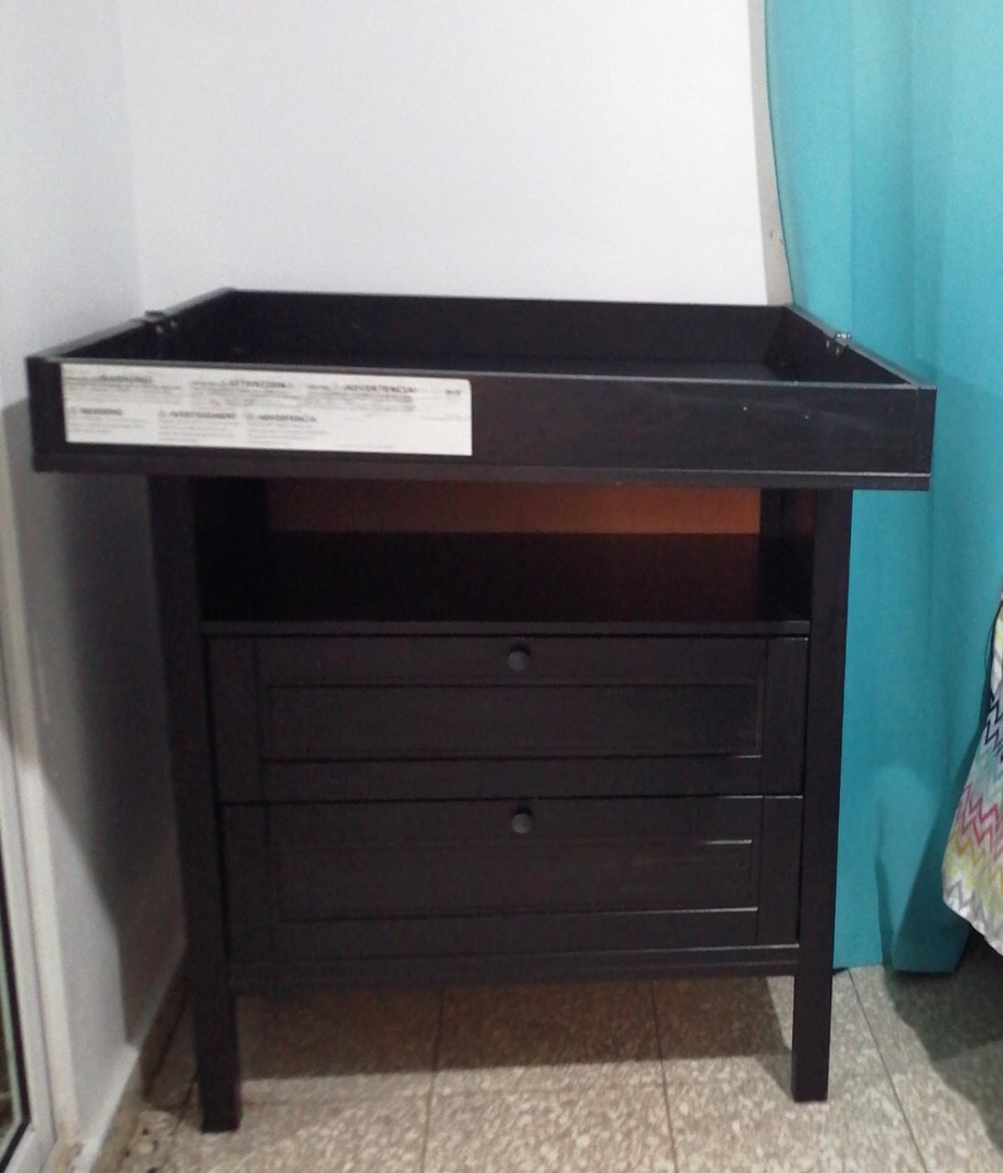 muebles - Combo cuna con su colchon y gavetero con cambiador 