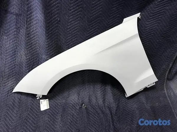 accesorios para vehiculos - Vendo 2019 Ford Mustang guardalodo fender  3