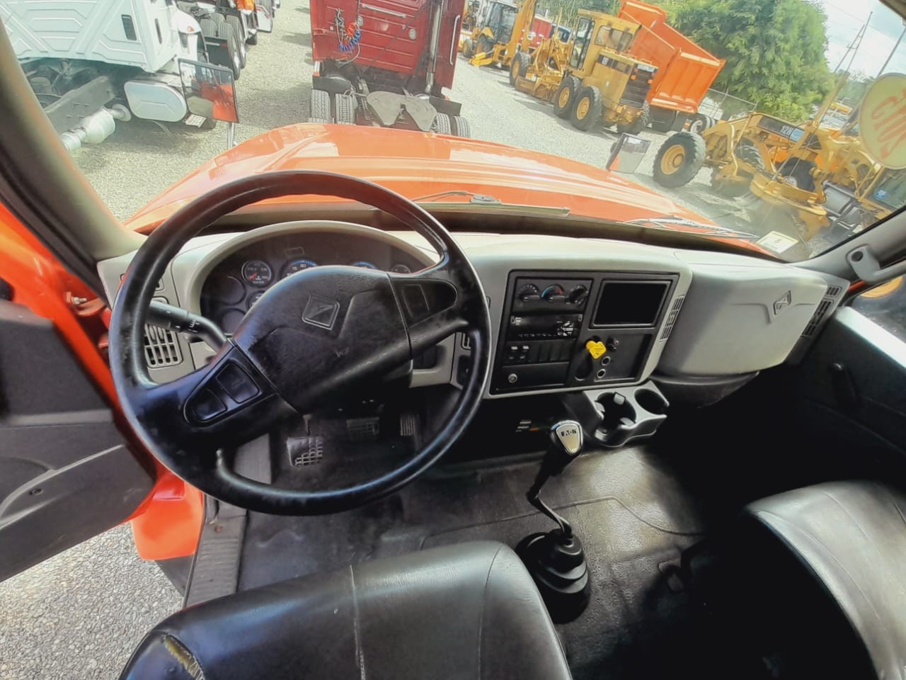camiones y vehiculos pesados - INTERNATIONAL WORKSTAR 7400 año 2015 5