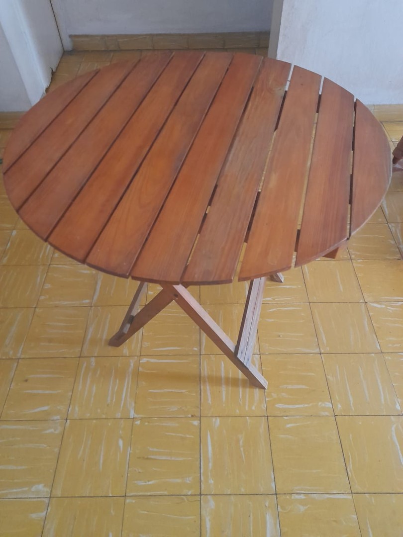 muebles y colchones - Mesa Plegable en madera  1