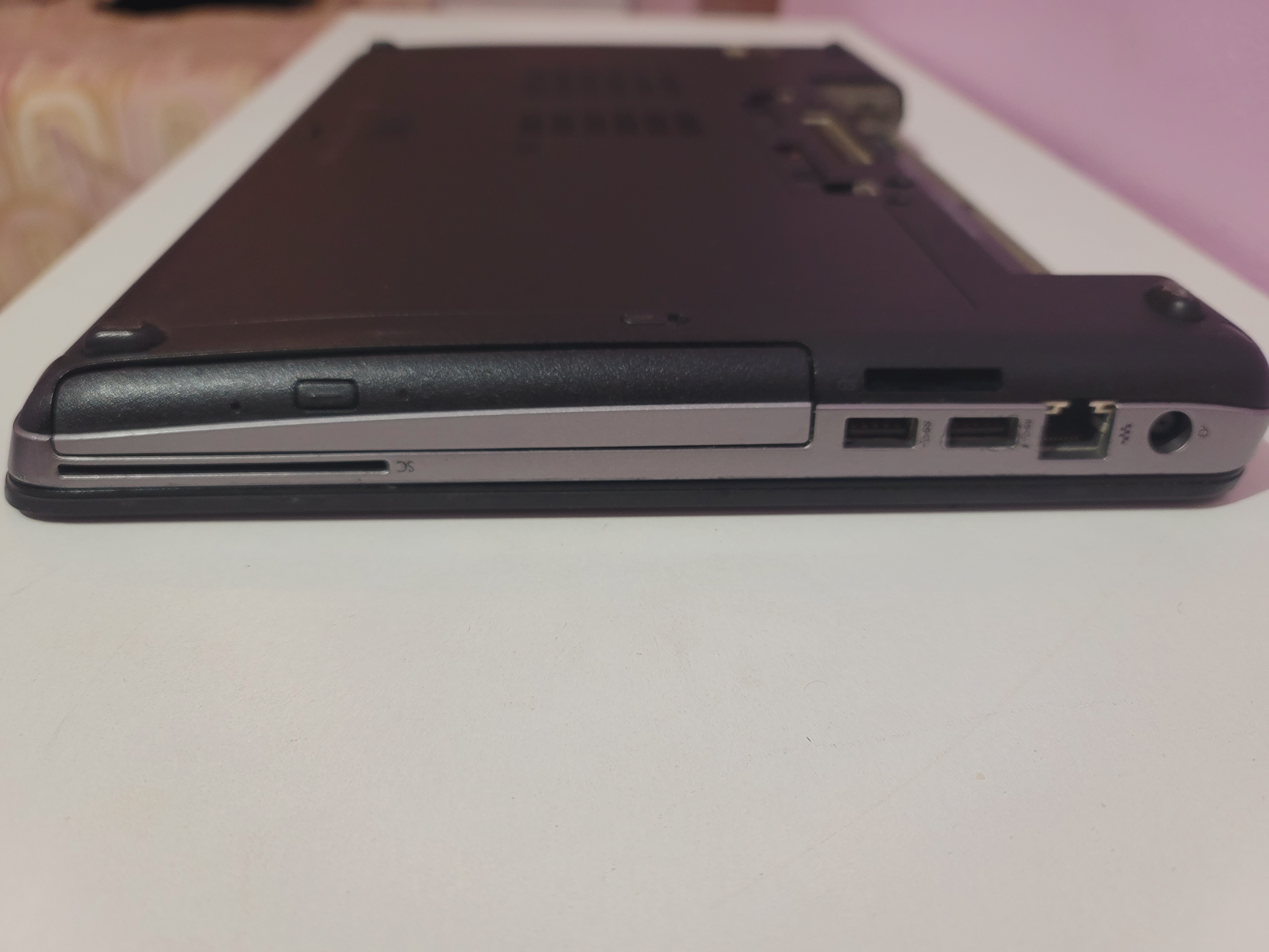 computadoras y laptops - Vendo Laptop HP (Batería Dañada) 5