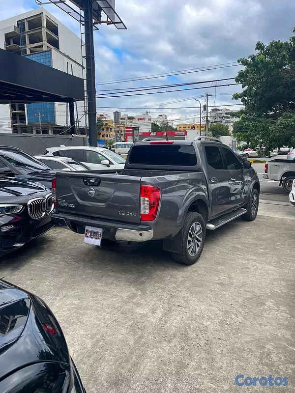 jeepetas y camionetas - Nissan Frontier LE 4x4 2018 8