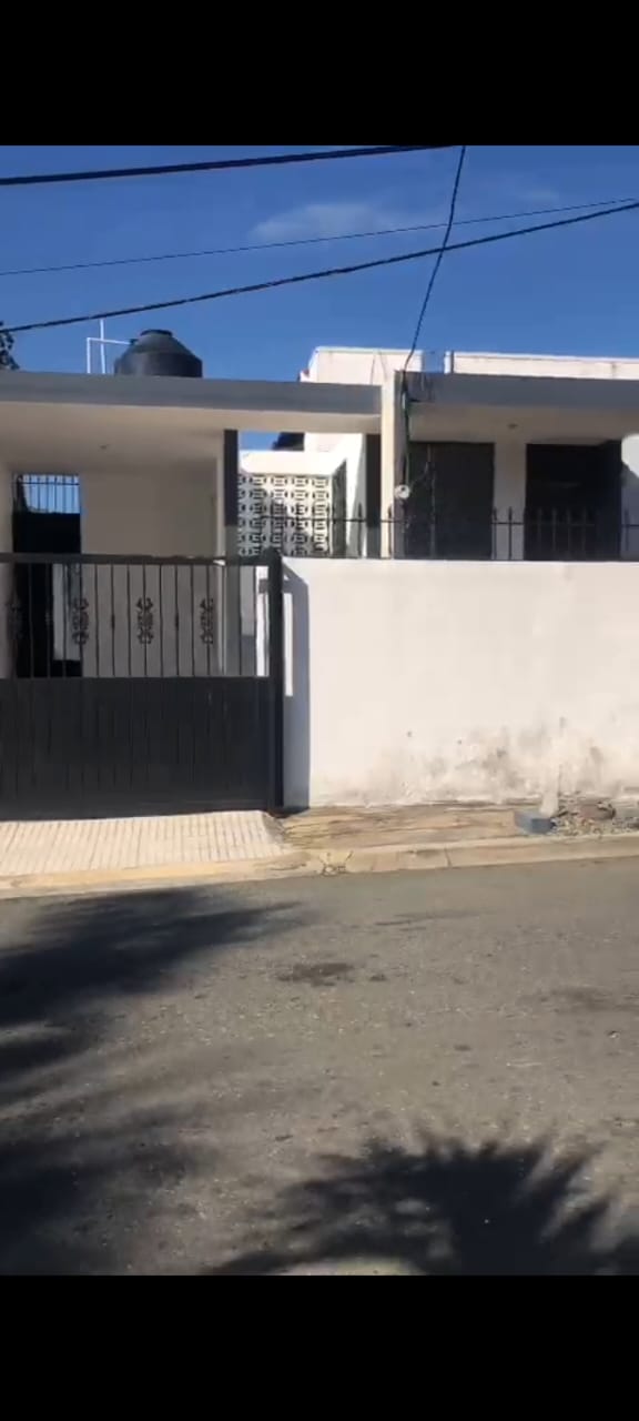 casas - Vendo casa en Avenida Independencia 