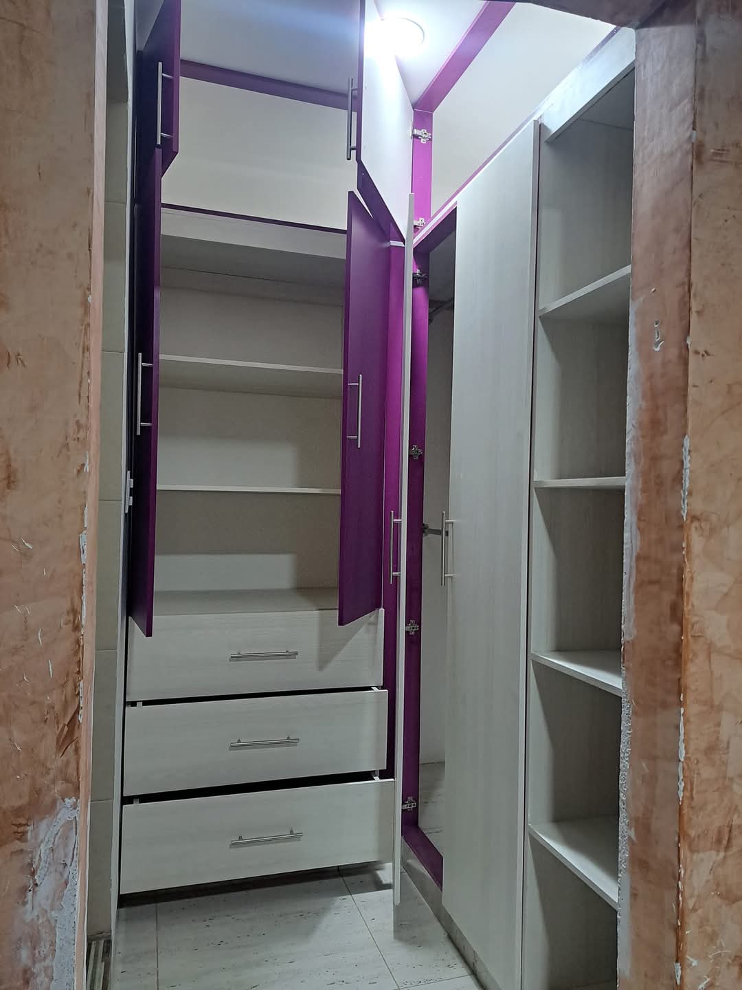 cocina - Walking Closet en madera de Hidrofugo 🌱 color blanco 🤍  0