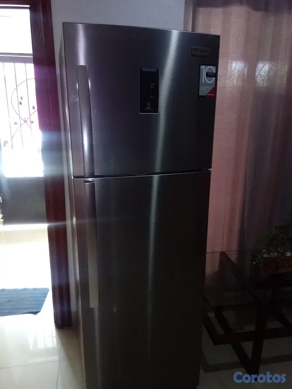 electrodomesticos - Nevera Frigidaire  3