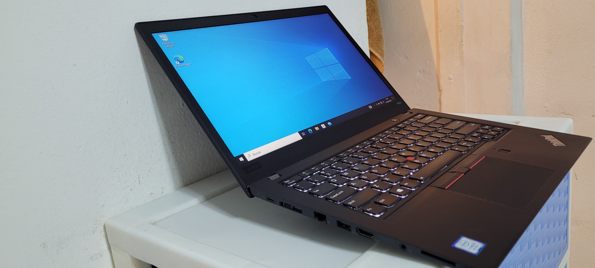 computadoras y laptops - Laptop lenovo thinKpad 14 Pulg Core i7  1