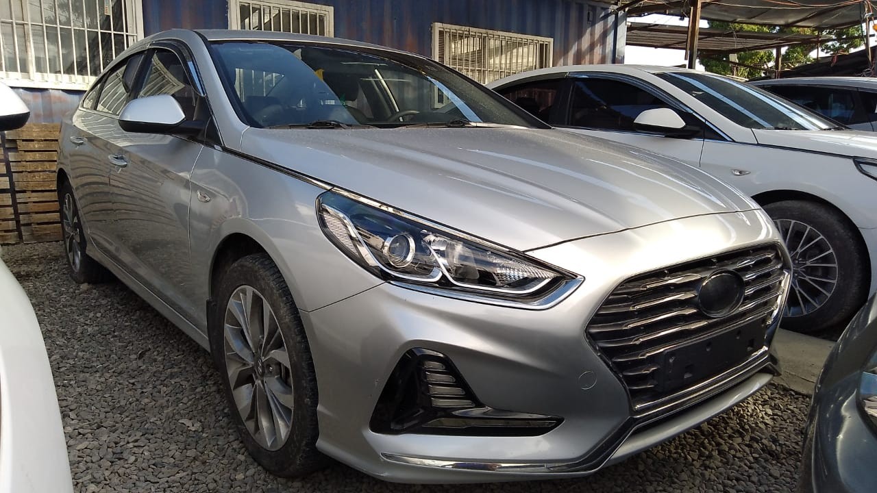 carros - HYUNDAI SONATA NEW RISE 2018 GRISDESDE: RD$730,100.00