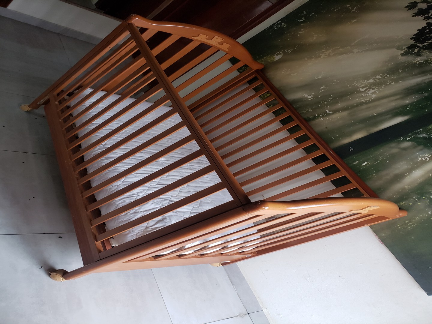 muebles - Cuna importada de italia, madera preciosa, incluye colchón.  1