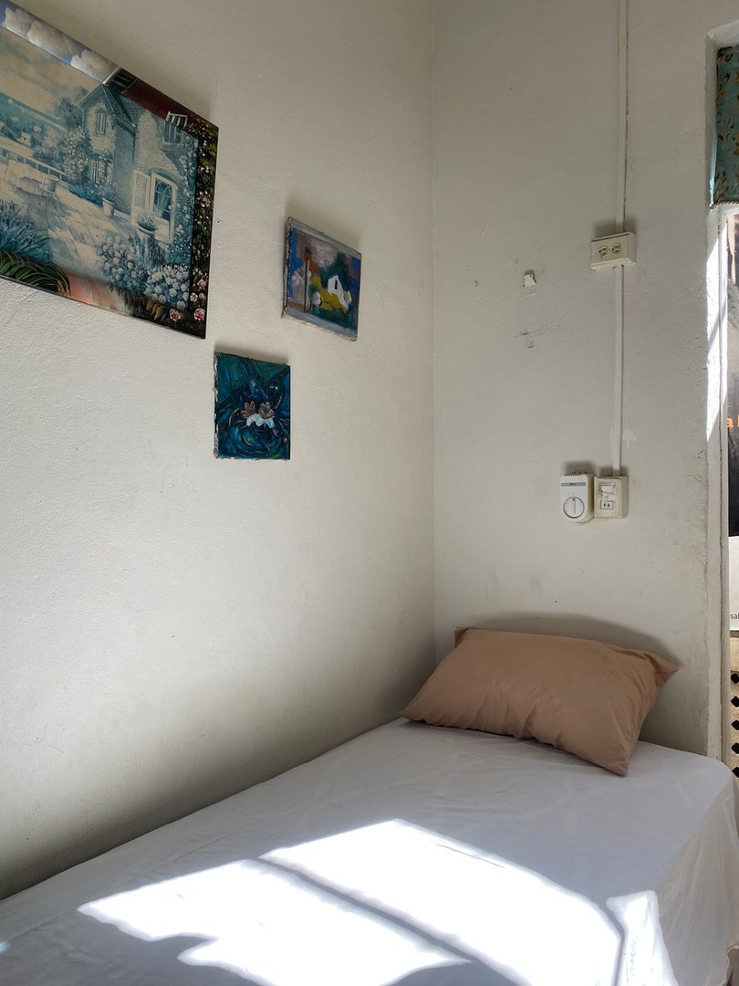 habitaciones y viviendas compartidas - Alquiler Habitación Amueblada ubicada en la Zona Colonial, Santo Domingo