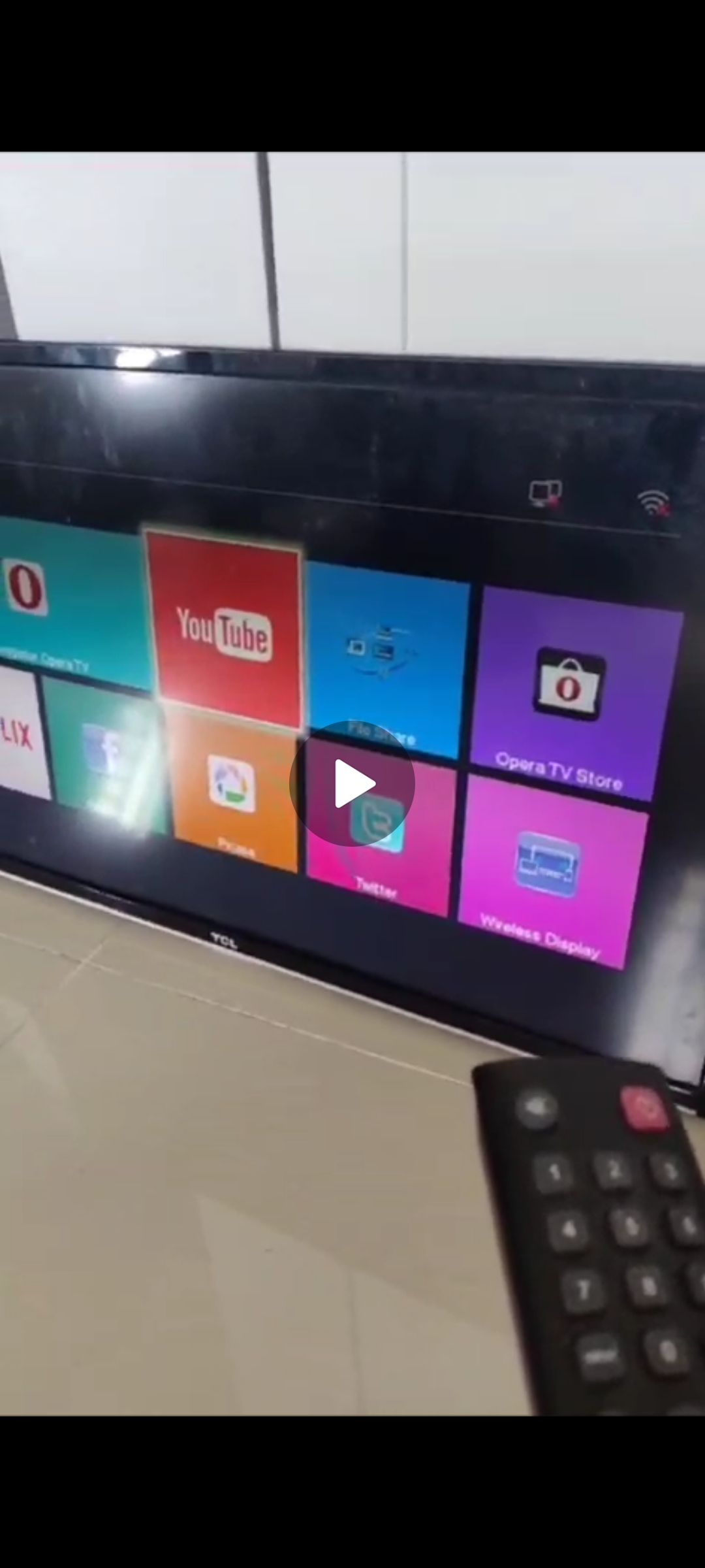 tv - Televisor TCL en 7000 pesos con su control  1
