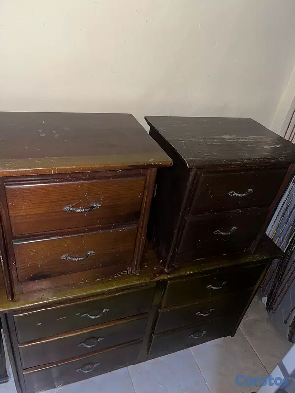 muebles y colchones - Gavetero y dos mesas de noche  3