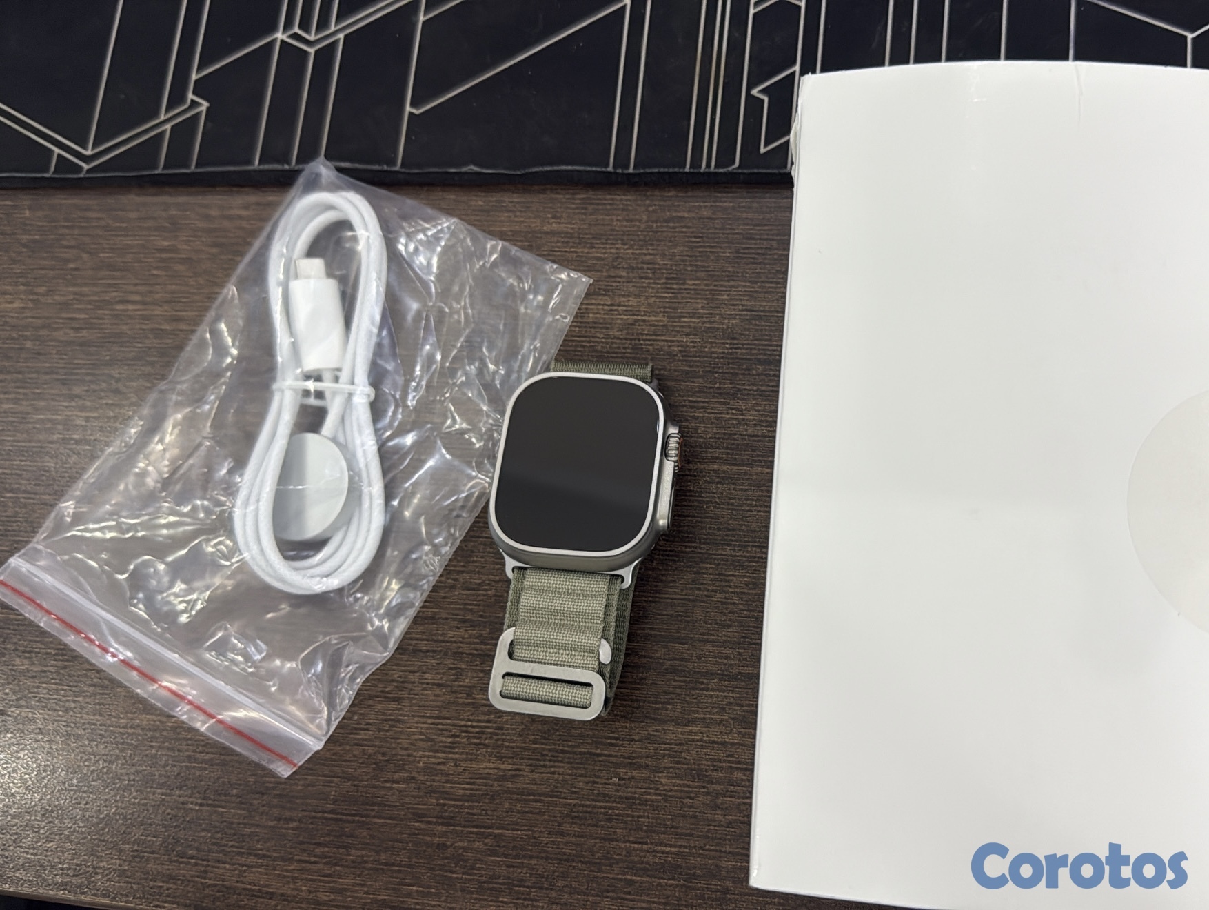 accesorios para electronica - Apple Watch Ultra 2 49mm Natural Titanium $ 33,500 1