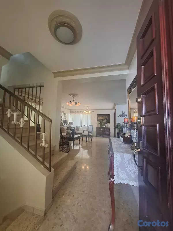 casas - Vendo Casa entre Cayetano Germosén e Independencia 9