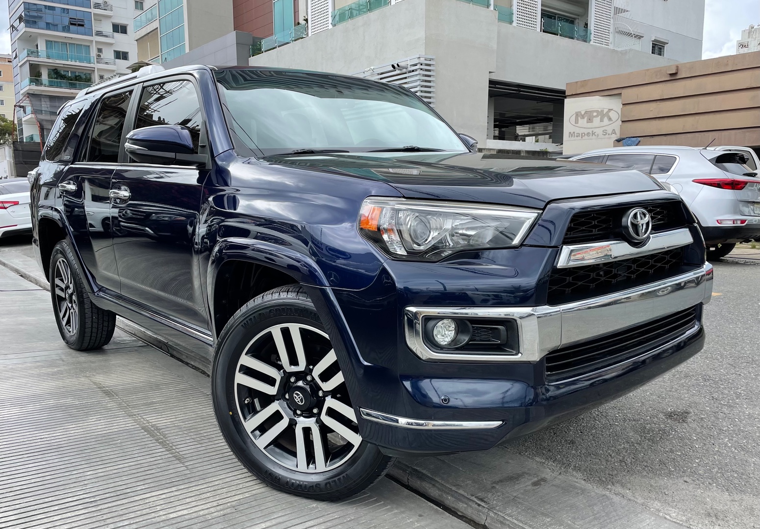 jeepetas y camionetas - Toyota 4Runner Limited 2017 3
