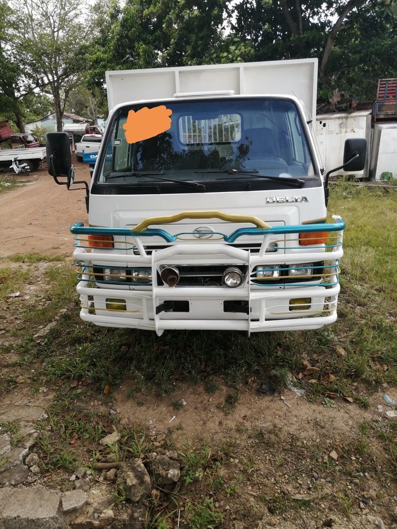 camiones y vehiculos pesados - Se vende camión daihatsu cama corta (HOJO) TENGO MAS CAMIONES DISPONIBLE TIRAME
