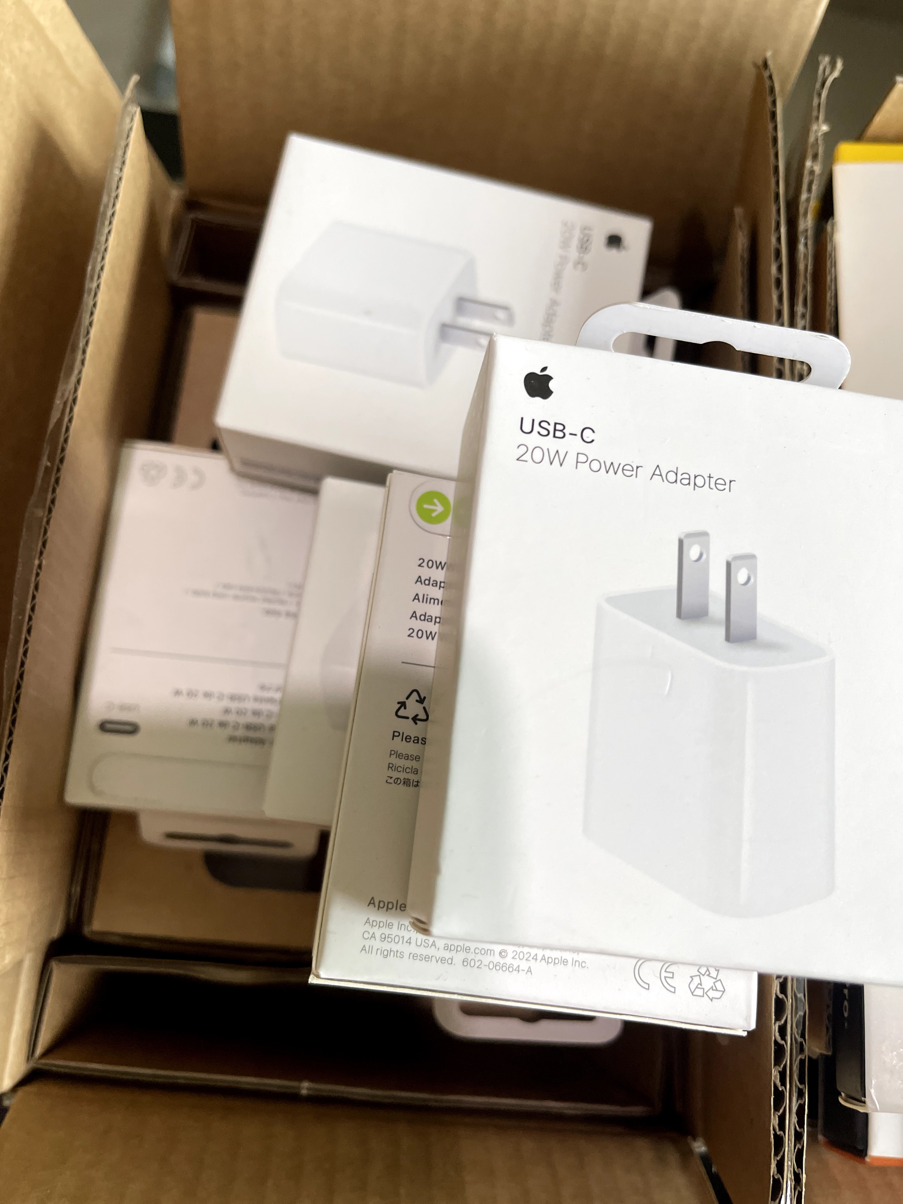 accesorios para electronica - Cargador iPhone originales 20W USB Tipo-C  2