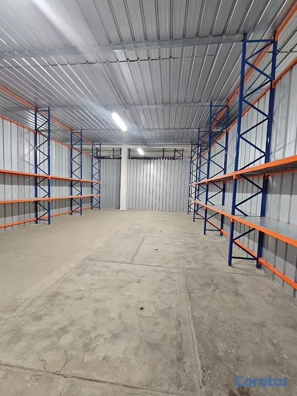 otros inmuebles - Alquiler mini naves próximo a la ave. Máximo Gómez 4