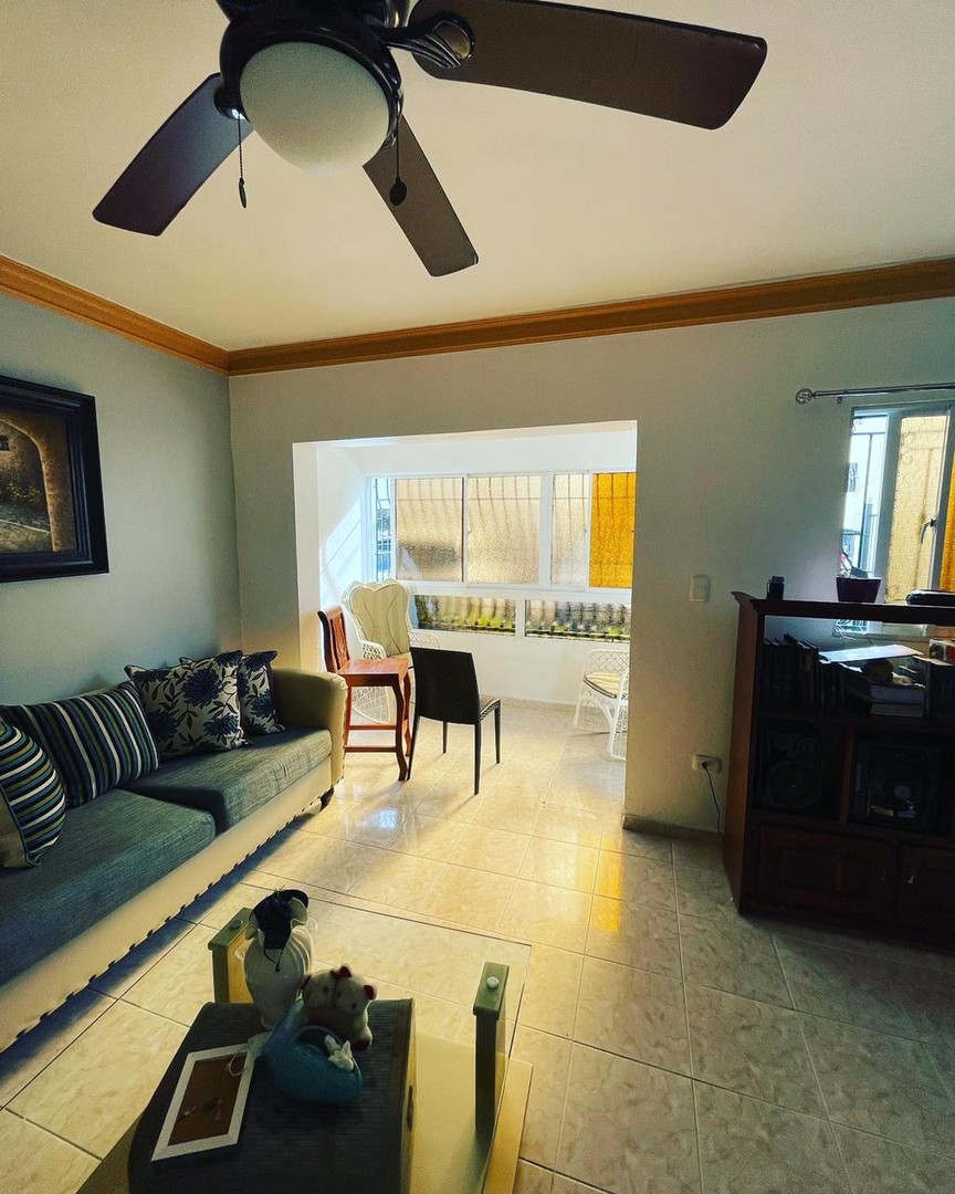 apartamentos - Se vende apartamento en Urb. Atlántida Av. Independencia primer nivel 6