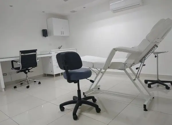 oficinas y locales comerciales - Locales Disponibles – Ensanche Naco, Santo Domingo 4