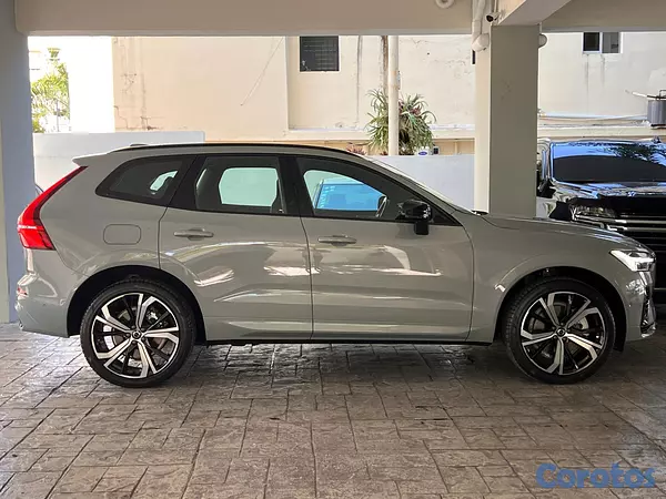 jeepetas y camionetas - Volvo XC60 T8 Ultimate Recharge 2026 5