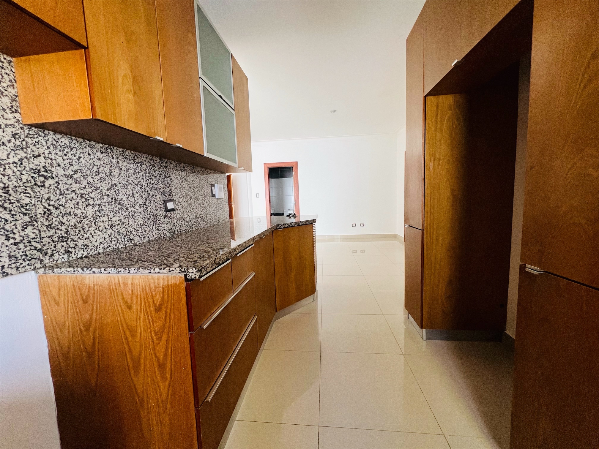 apartamentos - apartamento en alquiler en el sector las praderas próximo a la Núñez de Cáceres  3