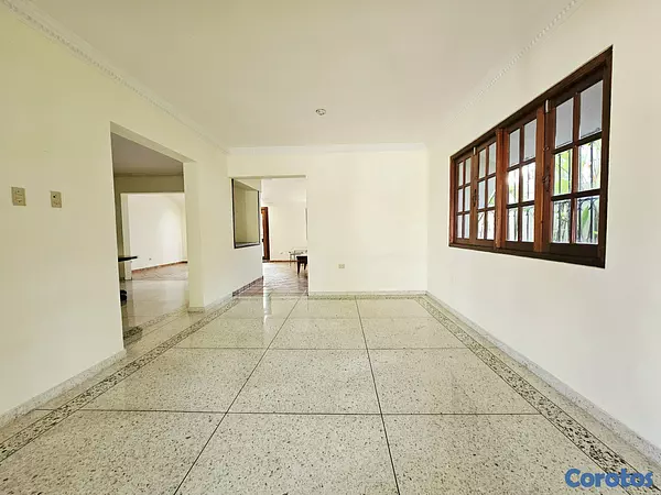 casas - Alquiler de Casa en Ensanche Julieta Morales 5