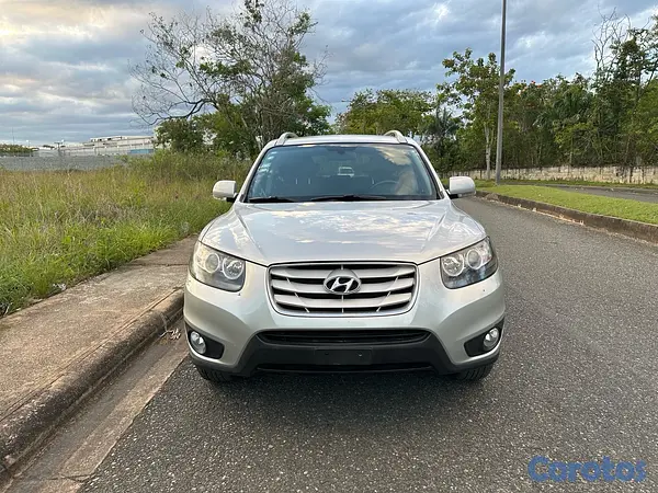 jeepetas y camionetas - Hyundai Santa Fe 2011 (solo 68 mil km) 2