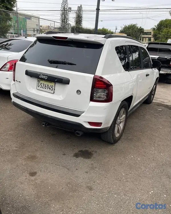 jeepetas y camionetas - JEEP COMPASS 2014 3