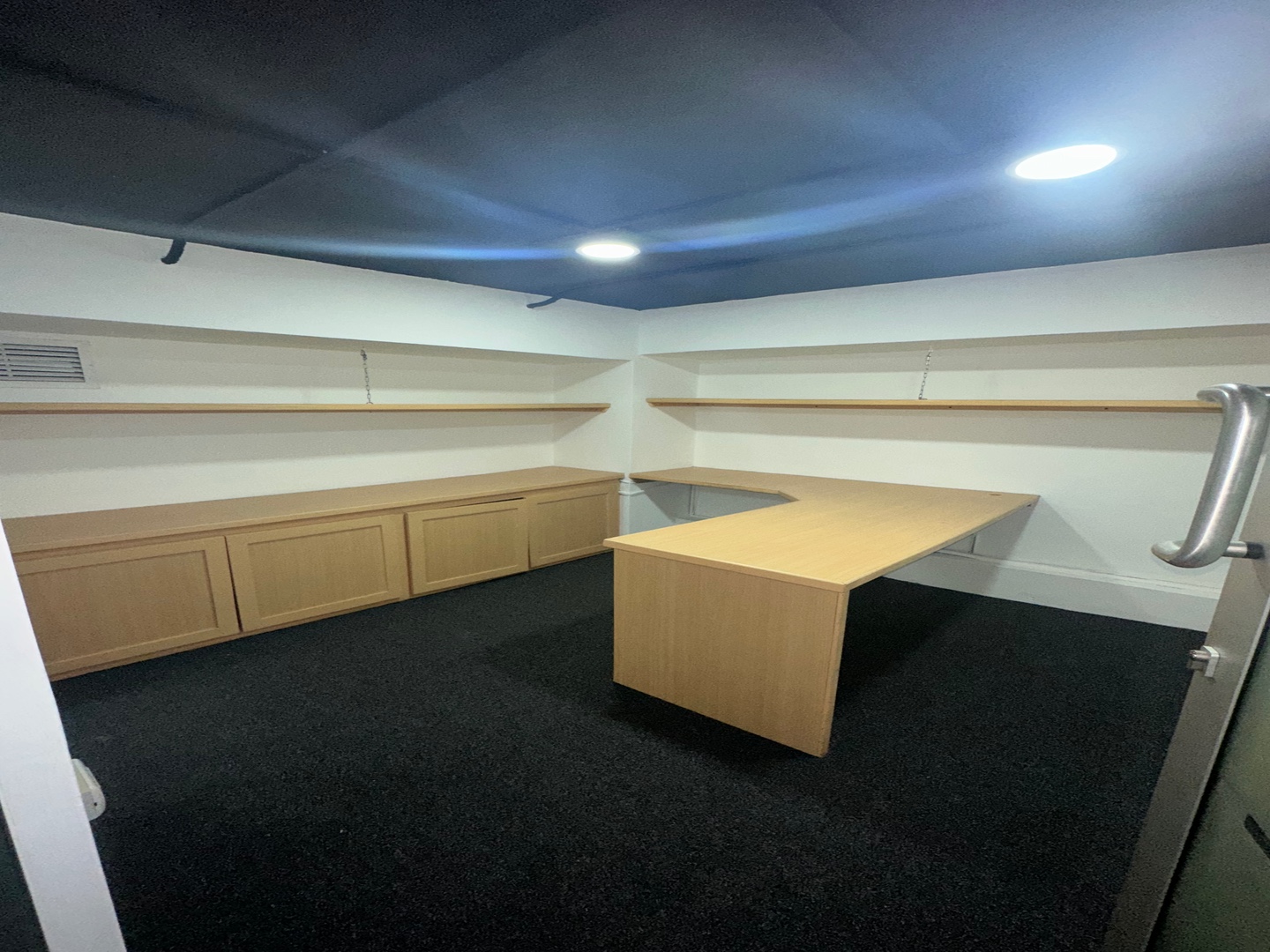 oficinas y locales comerciales - Local en Alquiler en Piantini 7