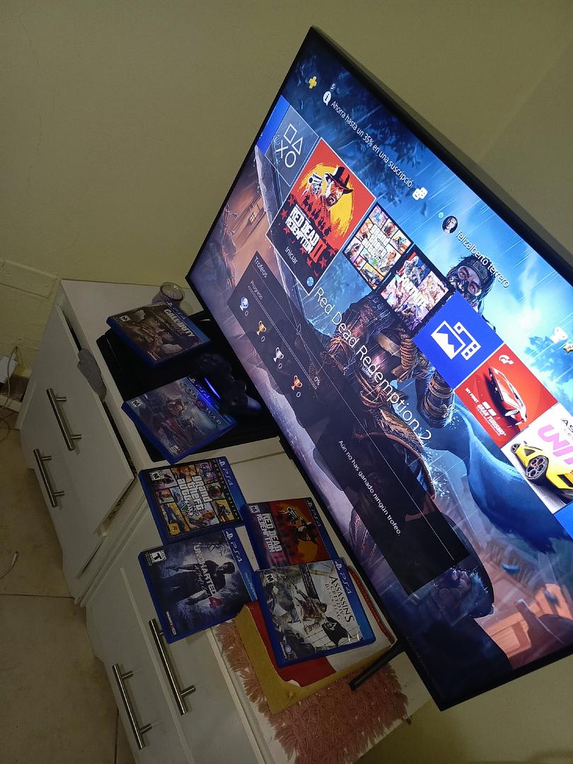 consolas y videojuegos - muy buen estado ps4 pro 1 tera 2