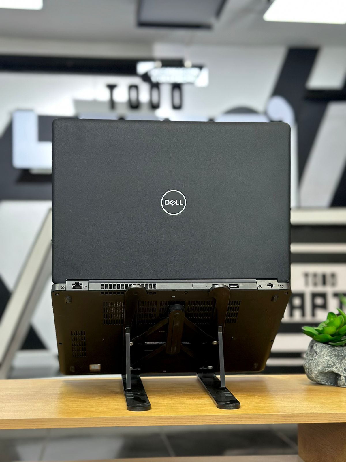 computadoras y laptops - DELL I7 NVIDIA 512SSD 16RAM 3
