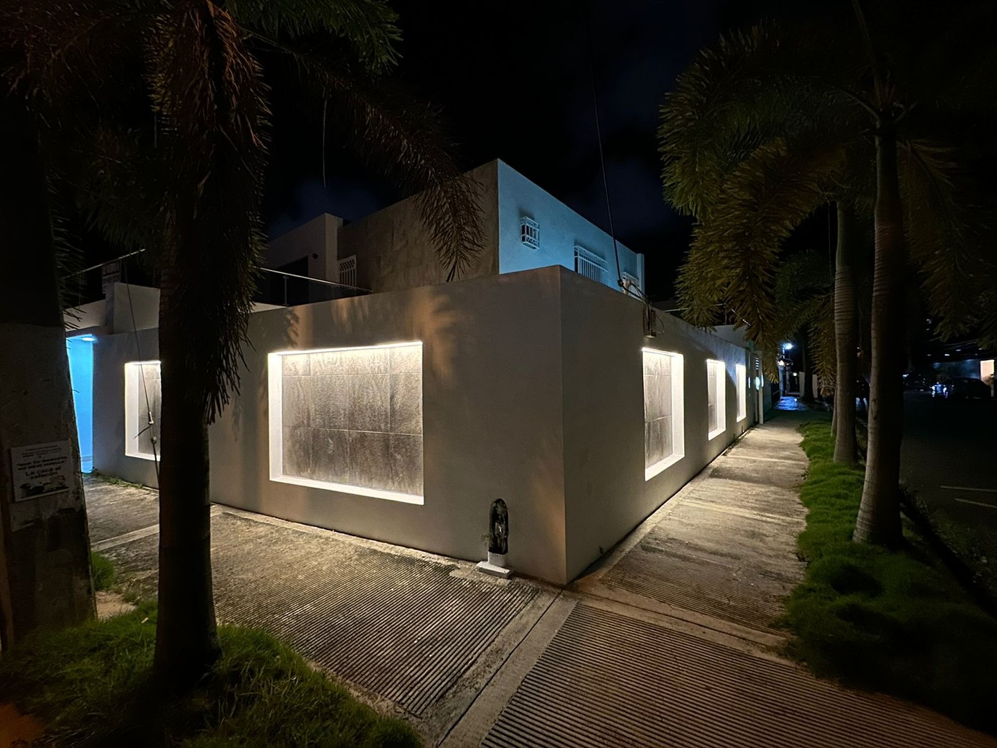 apartamentos - ALQUILO CASA EN BELLA VISTA CON  LINEA BLANCA

U$6,300 

- 370mst  2